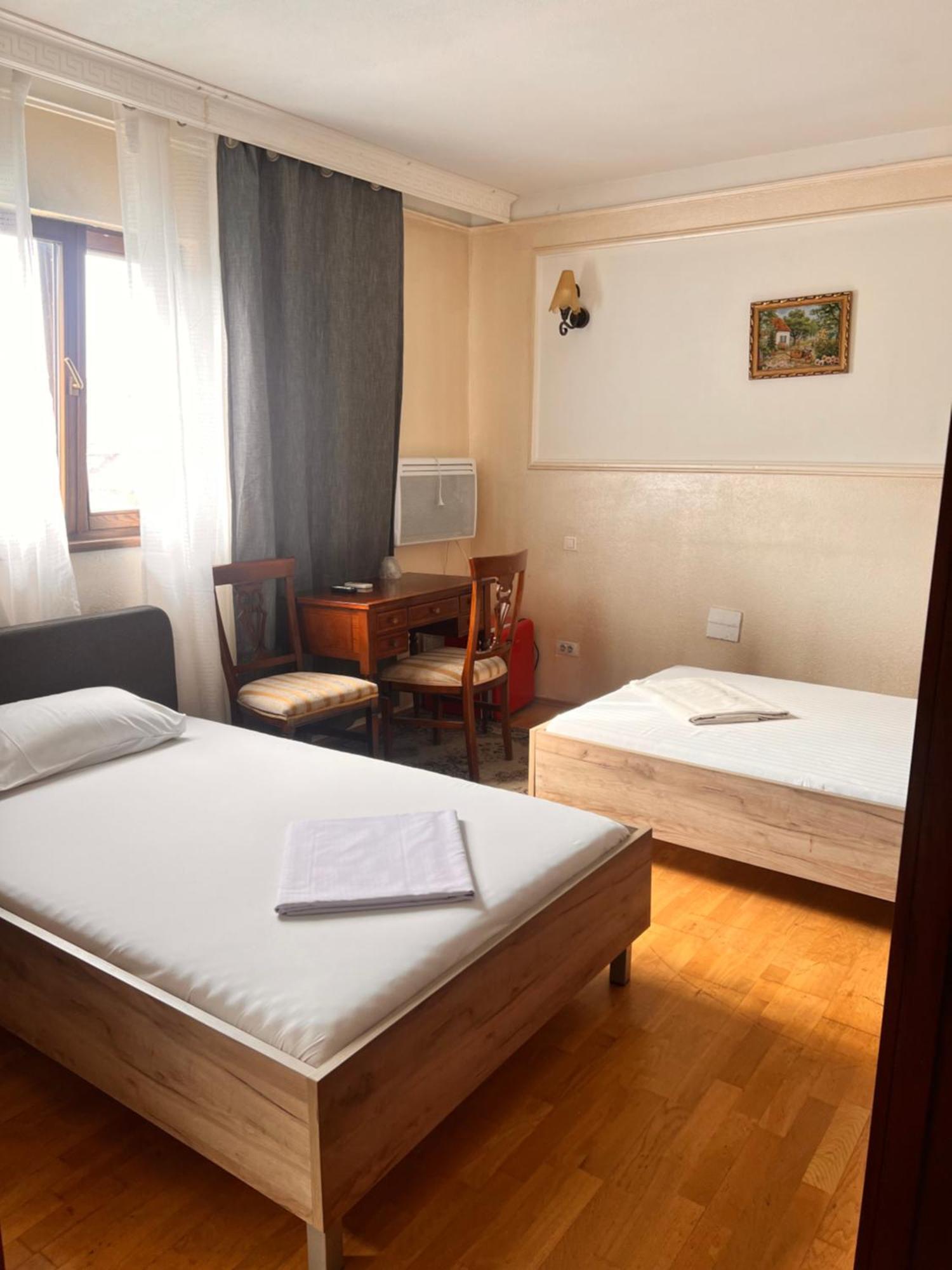 Pensiunea La Palia Iasi Exterior photo